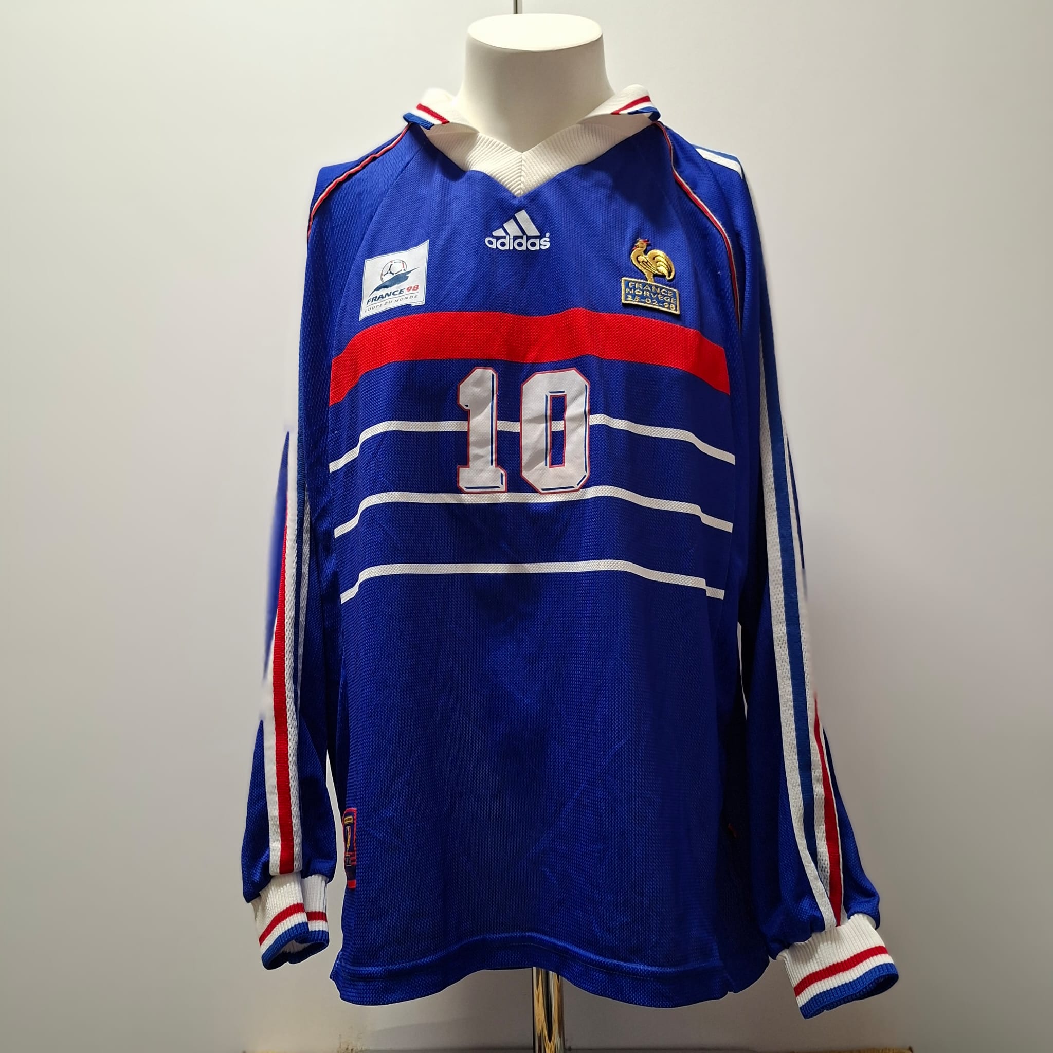 Zinédine Zidane – French National Team (25/02/1998)