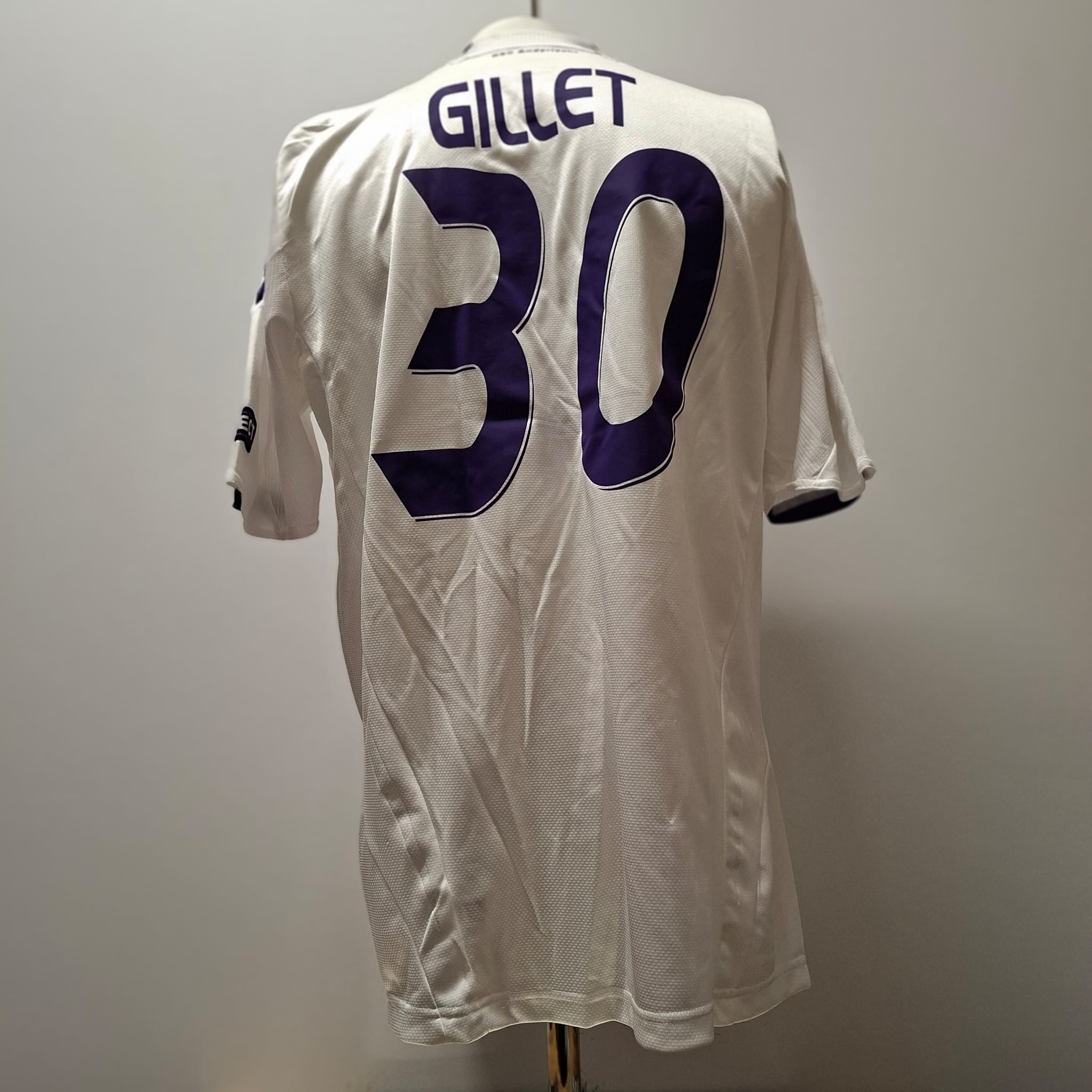 Guillaume Gillet – RSC Anderlecht (08/19/2009)